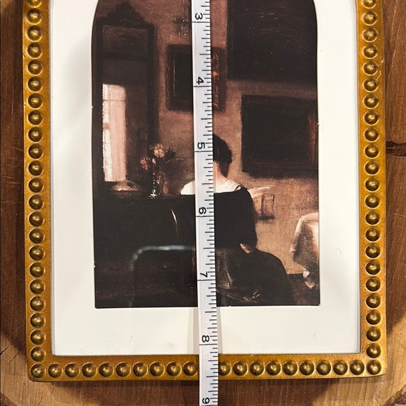 Ornate Gold Metal Picture Frame with 5”x7” Matted Victorian Print - Picture 4 of 4